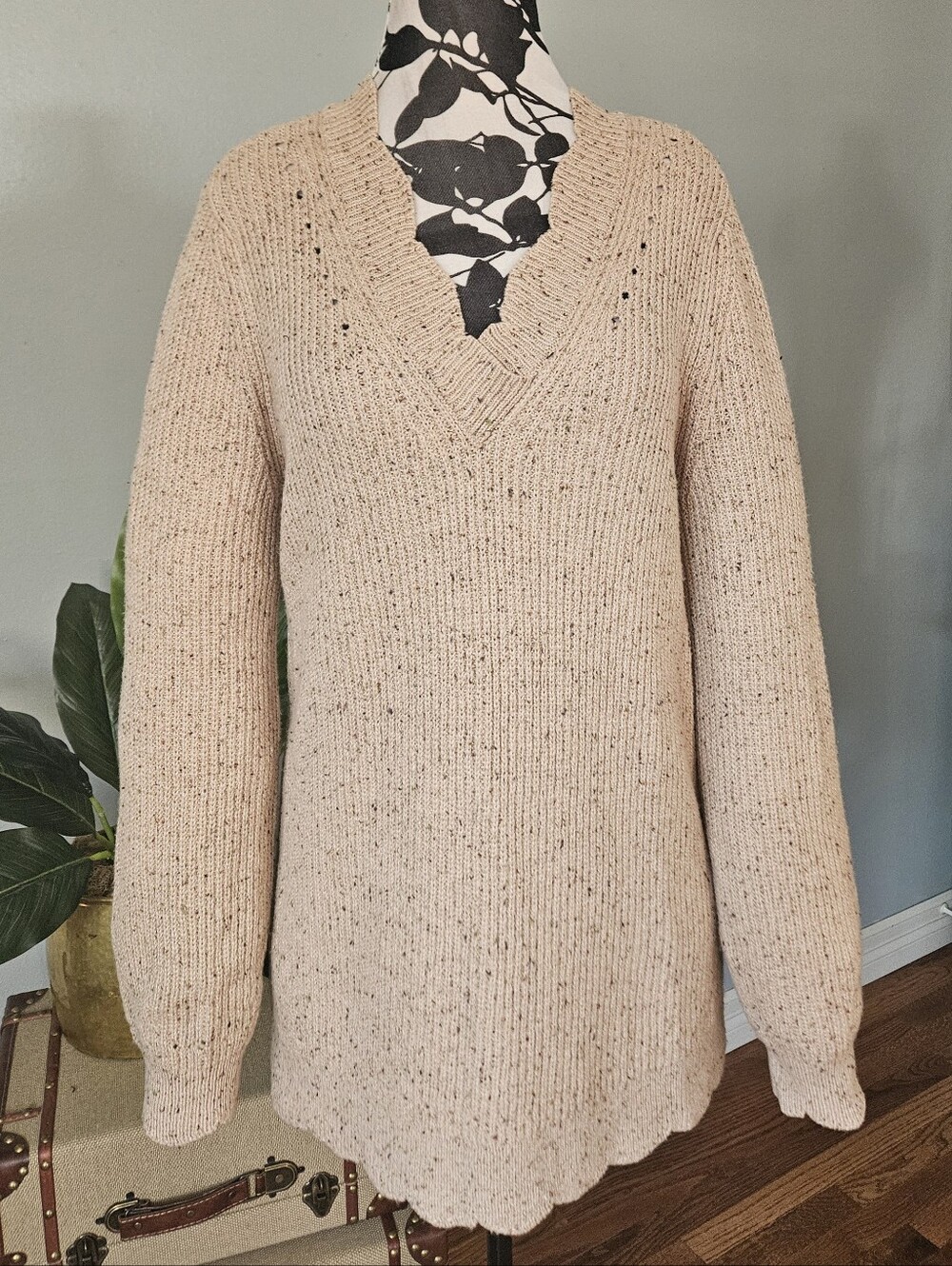 NWT Soft Surroundings Eleni Pointelle V-Neck Scalloped Hem Sweater Size XL.